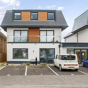  Holiday home Mary Bowes Terrace